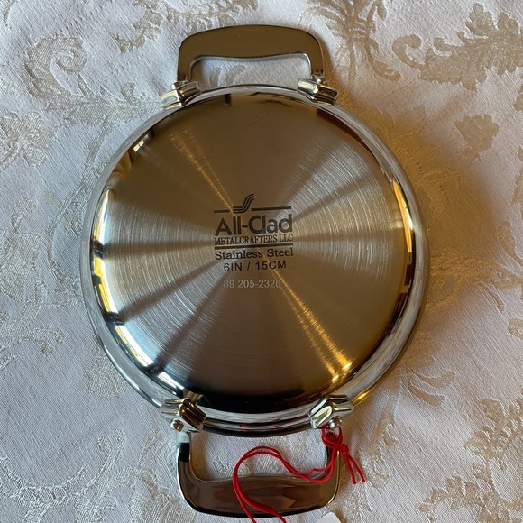 ALL-CLAD New 6-inch Round Mini Gratin Pan - Picture 4 of 7
